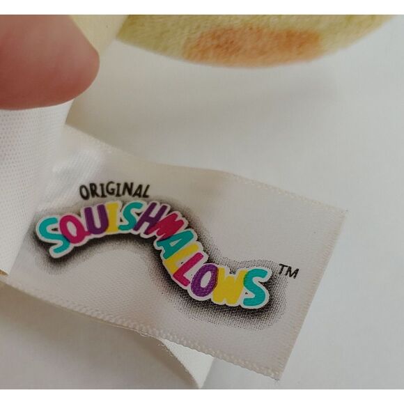 Squishmallow 5" Lexie the Yellow Cheetah Plush Kellytoy - Picture 3 of 4